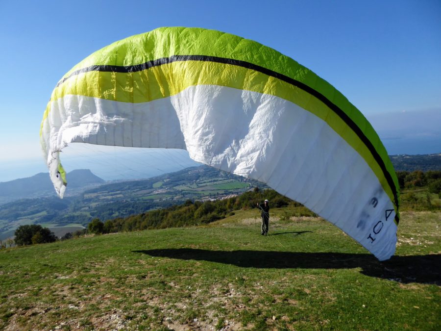 Paragliding in Lake Garda
