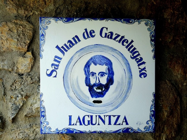 San Juan de Gaztelugatxe spain game of throne walking 