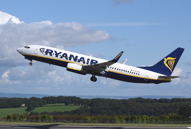 Ryanair puts people in middle seat scam