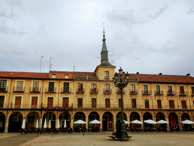 Tourist guide León 10 Free things to do in Leon Spain