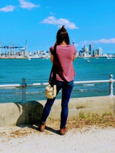 Travel tips, budget traveller solo female travel blogger