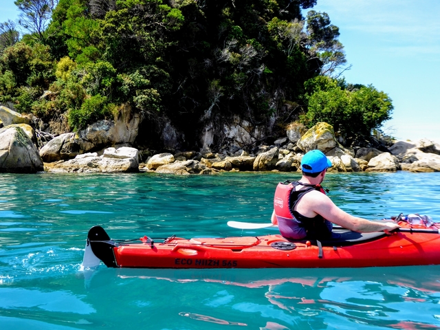 Kayak Abel Tasman kayak tour R&R Kayaks New Zealand