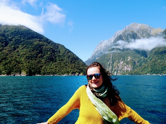 Milford Sound from Te Anau Cheap milford sound cruise